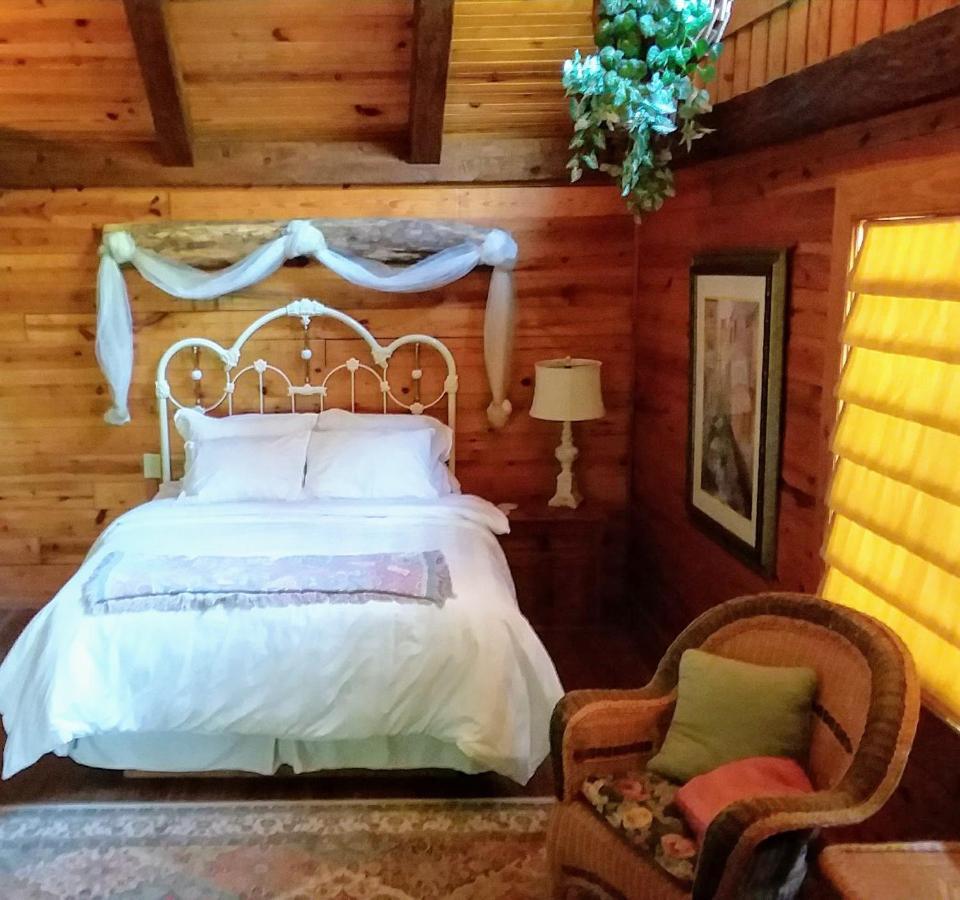 Cherokee Mountain Log Cabins Eureka Springs Kültér fotó