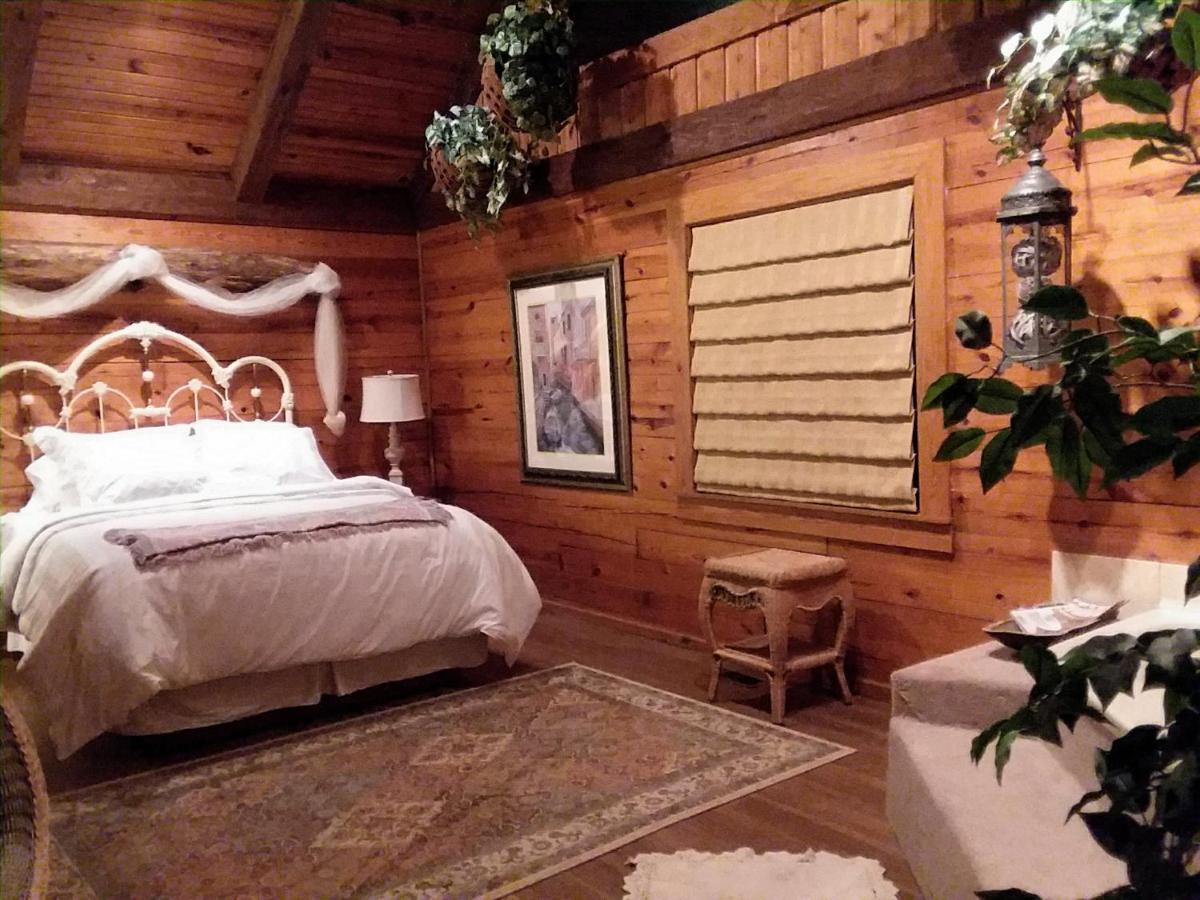 Cherokee Mountain Log Cabins Eureka Springs Kültér fotó