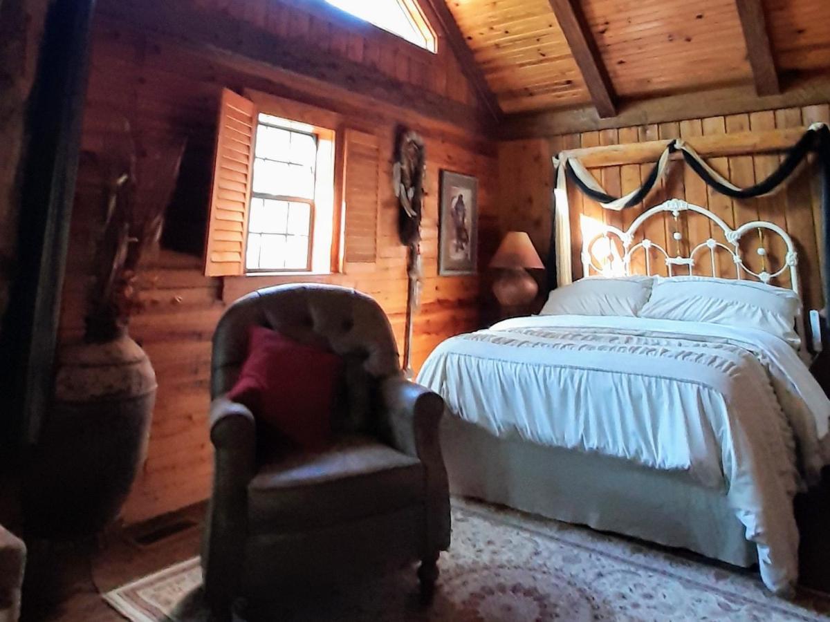 Cherokee Mountain Log Cabins Eureka Springs Kültér fotó